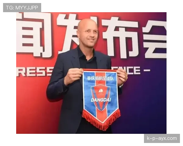 克鲁伊夫战术体系再掀风潮,引领当代足球战术革新 克鲁伊夫战术体系再掀风潮,引领当代足球战术革新