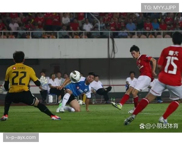 中超激战正酣，争冠大战精彩纷呈引关注