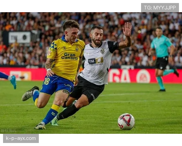 瓦伦西亚防守稳固，持续提升状态展现球队赛季表现进步